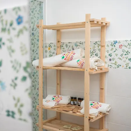 Bed & Breakfast Sentiti A Casa - 3*